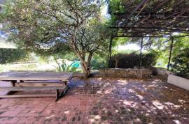 Elegant Winegrower's House With 370 M2 Of Living Space On 1548 M2 Of Land With Swimming Pool And Views.