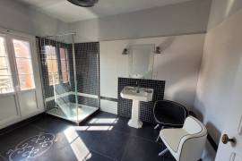 Elegant Winegrower's House With 370 M2 Of Living Space On 1548 M2 Of Land With Swimming Pool And Views.