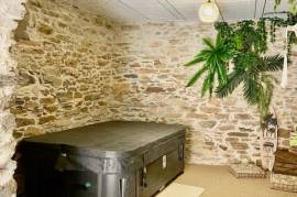 Character Stone Village House, Entirely Renovated, With 200 M2 Of Living Space Offering 4 Bedrooms, A Sunny Terrace And A Large Garage With Spa. A Must See