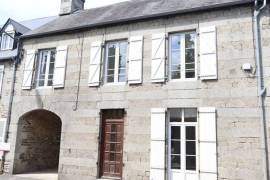 Town House With Courtyard Garden