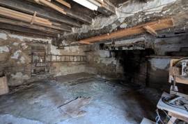 Renovation Project with Garden and Good Potential