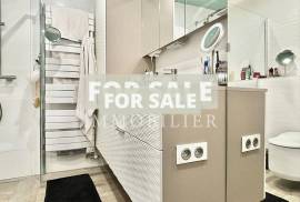 Town House with Lovely Private Garden