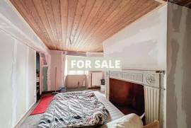 Town House Plus Apartment in Coastal Resort