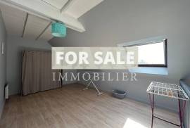 Duplex Apartment in Spa Town, Great Location Duplex Apartment in Spa Town, Great Location