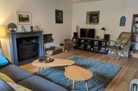Charming Country House with Mature Garden