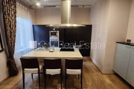 Apartment for rent in Riga, 165.00m2
