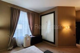 Apartment for rent in Riga, 165.00m2