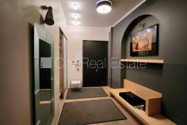 Apartment for rent in Riga, 165.00m2