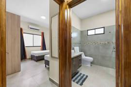Laurel Condo Unit #20: Affordable 2-Bedroom Condo in Gated Community near Playa Potrero