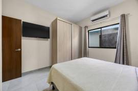 Laurel Condo Unit #19: Affordable 2-Bedroom Condo with Pool Access in Playa Potrero