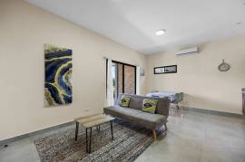 Laurel Condo Unit #19: Affordable 2-Bedroom Condo with Pool Access in Playa Potrero