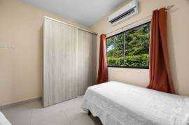 Laurel Condo Unit #1: Cozy and Affordable 2-Bedroom Condo in Playa Potrero