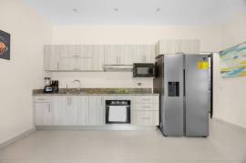 Laurel Condo Unit #1: Cozy and Affordable 2-Bedroom Condo in Playa Potrero