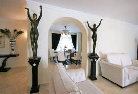 listing listing