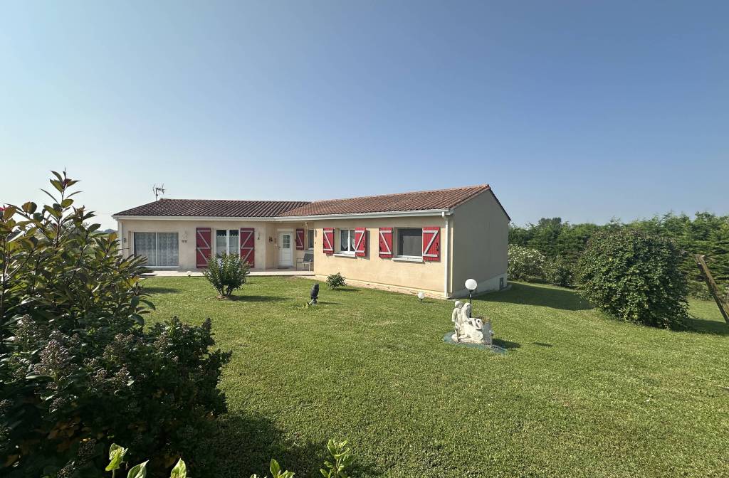 3 Bedrooms - House - Aquitaine - For Sale - 11820-EY