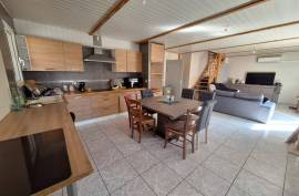 9 room, 360m2 House and dependencies for sale in Laroque des alberes - 545 000 € * 9 room, 360m2 House and dependencies for sale in Laroque des alberes - 545 000 € *