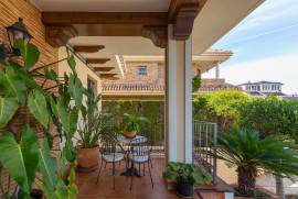 listing listing