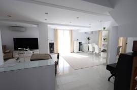 listing listing