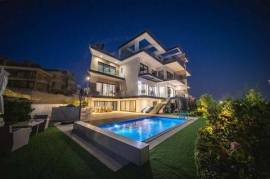 Duplex Ground Floor with Private Pool & Garden Duplex Ground Floor with Private Pool & Garden