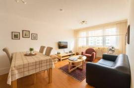 Ready to move: 3-room apartment in the centre of Berlin, next to Alexanderplatz