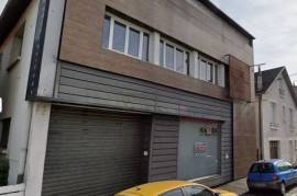 Brive : building and parlings