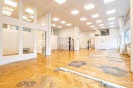 Zagreb, Sigečica, commercial space 318 m2 on the 1st floor of a commercial building