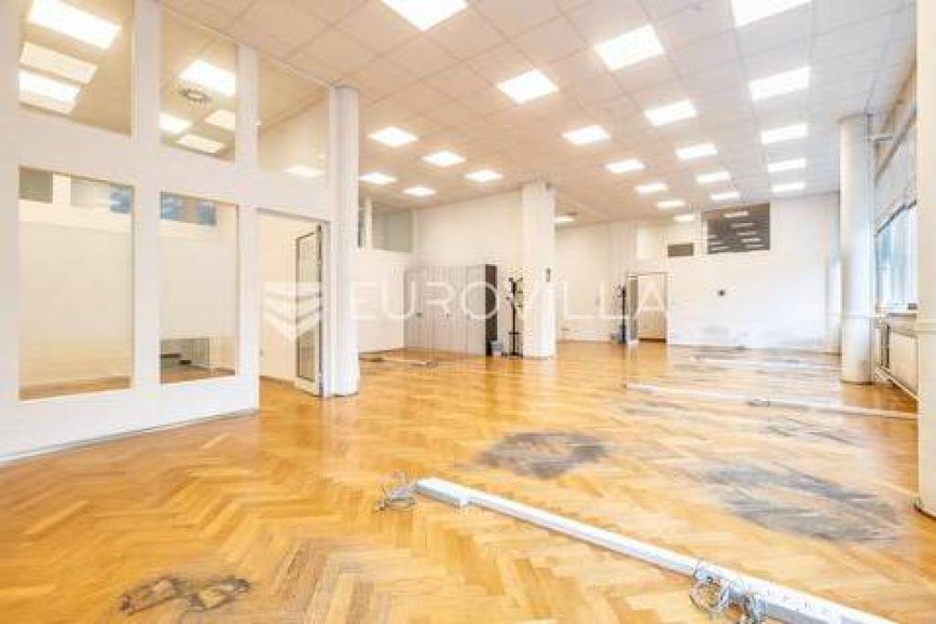 Zagreb, Sigečica, commercial space 318 m2 on the 1st floor of a commercial building
