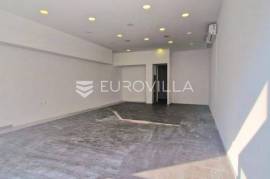 Osijek, City Center – Street-Level Commercial Space for Lease, 90 m²