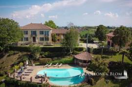 17th century mansion with prestigious winery, Asti - Piedmont