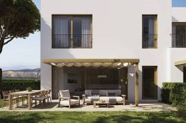 2 Bedrooms - Townhouse - For Sale