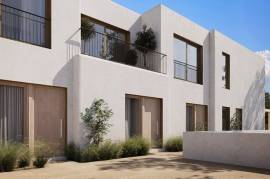 2 Bedrooms - Townhouse - For Sale