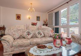 Furnished 2 Bedroom Apartment in the Center of Machico