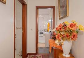 Furnished 2 Bedroom Apartment in the Center of Machico