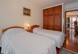 Furnished 2 Bedroom Apartment in the Center of Machico