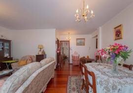 Furnished 2 Bedroom Apartment in the Center of Machico