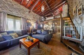 Off-Grid Farmhouse with Granite Stone House with Sea Views and Ruin to Rehabilitate - Monchique