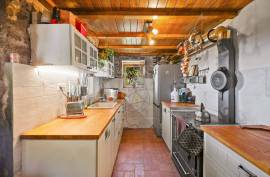 Off-Grid Farmhouse with Granite Stone House with Sea Views and Ruin to Rehabilitate - Monchique