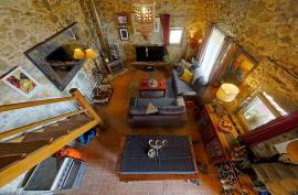 Off-Grid Farmhouse with Granite Stone House with Sea Views and Ruin to Rehabilitate - Monchique