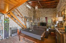 Off-Grid Farmhouse with Granite Stone House with Sea Views and Ruin to Rehabilitate - Monchique