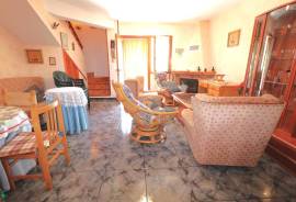 listing listing