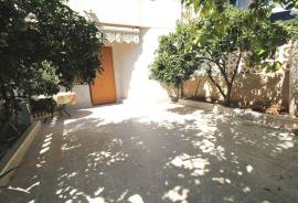 listing listing