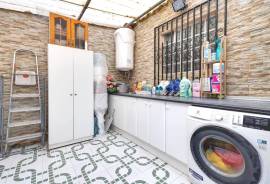 listing listing