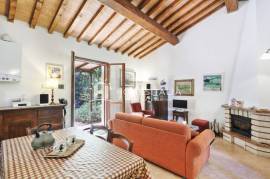 Delightful Tuscan villa in residential complex with pool Delightful Tuscan villa in residential complex with pool