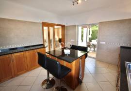 EXCEPTIONAL VILLA WITH SEA VIEWS, VALE DA TELHA