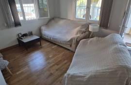 listing listing
