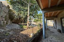 Houses with Land for Reconstruction in Teivas