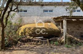 Houses with Land for Reconstruction in Teivas