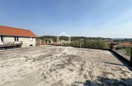 Houses with Land for Reconstruction in Teivas