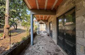 Houses with Land for Reconstruction in Teivas