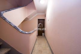 2 bedroom apartment transformed into 1 bedroom apartment in Benfica with storage room 2 bedroom apartment transformed into 1 bedroom apartment in Benfica with storage room